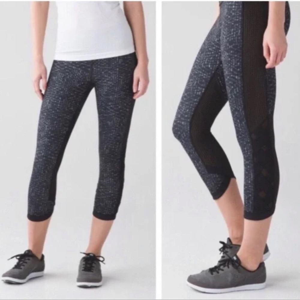 LULULEMON Snake Battleship Samba Panel Crop Leggings